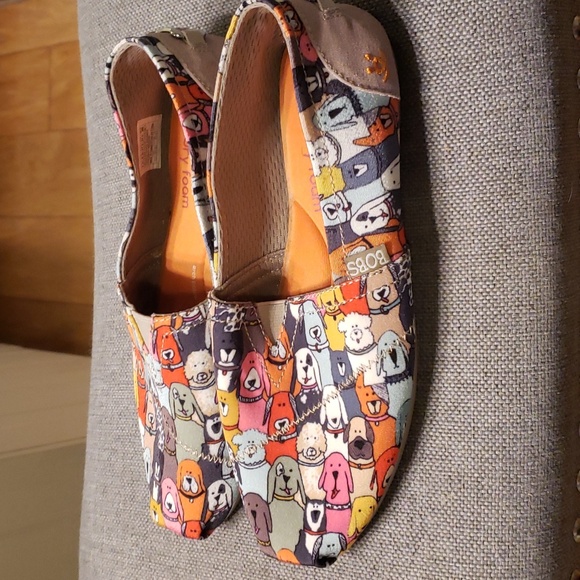 Shoes - Picture 4 of 6